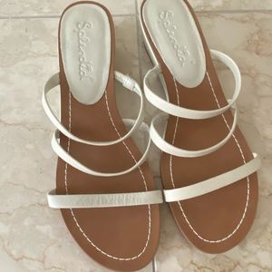NWOT ivory sandals
